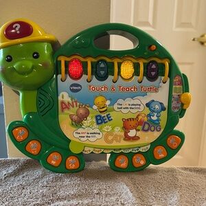 V Tech Green Touch & Teach Turtle Toy ages 1-3 ABC